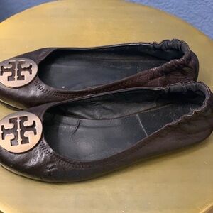 Tory Burch Reva Ballet Flats in Brown Leather